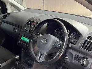 Volkswagen Touran 2012 USADO, Volante a la Izquierda/Derecha - Product Image 4