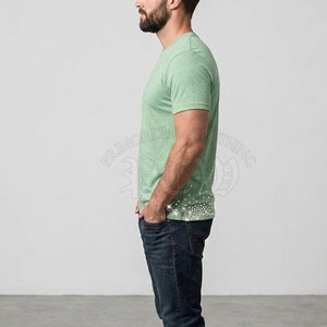 T-shirt da uomo in maglia con strass, 100% cotone, traspirante, leggero, design unico con pietre, manica corta, elegante e alla moda. - Product Image 5