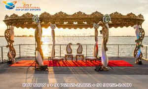 Decoración de Mandap para Bodas con Temática Rajastaní, Mandap Real de Estilo Tradicional Indio, Mandap de FRP para Bodas en Color Blanco y Dorado - Product Image 2