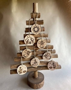 Arbre de Noël en bois d'acacia Décoration artisanale pour hôtel, station, café et événements de vacances sublimation vierge Arbre à logo personnalisé - Product Image 4