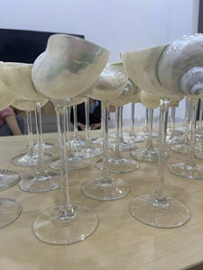 Verres à Martini coquillage personnalisés pour la restauration événementielle et la décoration de banquets - Product Image 6