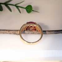 Bague de fiançailles pour femme en rubis étoilé naturel, argent sterling plaqué or blanc 18 carats, sertissage clos, gemme cabochon à asterisme lumineux