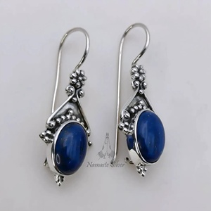 ต่างหูลาพิส ลาซูลี เงินแท้ 925 งานแฮนด์เมด ประดับพลอยสีน้ำเงินรูปวงรี - Product Image 3