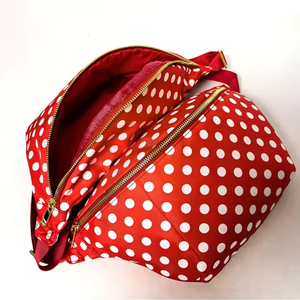 Riñonera impermeable de nailon con logotipo personalizado, riñonera Unisex con cremallera y lunares, OEM fabricado en Vietnam - Product Image 4