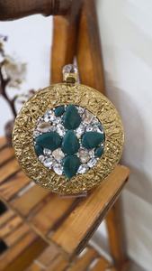 Luxury Mother of Pearl Clutch Bag Wedding Evening Party Bag Handmade Mop Clutch Manufacturers from India - Product Image 2