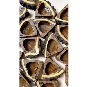 Tarro de vela de madera de lujo con tapa, Navidad personalizable para decoración del hogar, recipiente de vela hecho a mano - Product Image 5