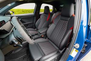 Auto Usado Confiable, Audi RS3 Turbo 2025, 5 Cilindros, Tracción en las Cuatro Ruedas, Color Azul Ascari Metálico - Product Image 4