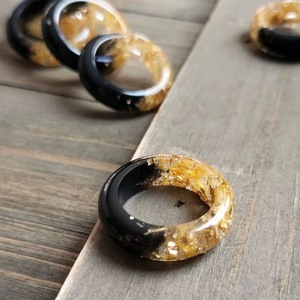 Anillos de Resina Acrílica, Forma Redonda, Hechos a Mano, Anillo de Amor, Joyería para Mujer, Suministro al por Mayor al Mejor Precio - Product Image 1