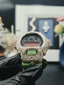 Reloj Digital de Lujo con Incrustaciones de Diamantes, Correa de Resina Verde Neón, Bisel con Diamantes Moissanite VVS, Resistente a Impactos, Sumergible 20 BAR, Unisex - Product Image 6