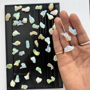 Tumble polie d'opale naturelle de haute qualité avec le feu d'arc-en-ciel - Product Image 4