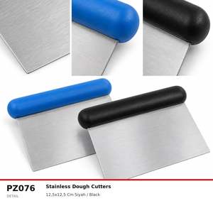 Fida Stainless Dough Scraper with Plastic Handle - Black - Product Image 3