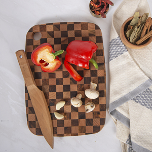 เขียงไม้บีชลายหมากรุกพรีเมียม - เขียงไม้ธรรมชาติสำหรับเนื้อสัตว์และผักแบบหนาพิเศษ - อุปกรณ์ครัวระดับพรีเมียม - Product Image 5