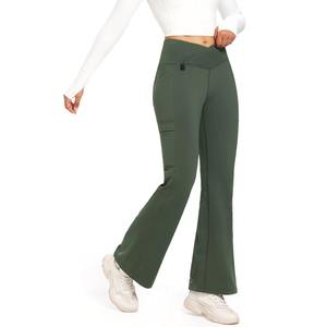 Pantalons de survêtement évasés pour femmes Pantalons de survêtement larges et amples personnalisés avec poche Pantalons de survêtement en molleton français taille mi-haute à jambe droite pour femmes - Product Image 1
