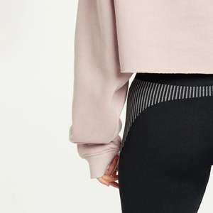 Sudadera con capucha recortada y cremallera con logotipo personalizado para mujer, ropa deportiva de punto de invierno con logotipo frontal de manga corta a la moda - Product Image 4