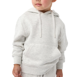Un look elegante perfecto para la escuela y el ocio de fin de semana en cualquier temporada. Sudadera con capucha para niños con diseño moderno y patrón de bloques de color. - Product Image 6