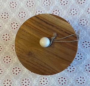 Pot de rangement en céramique artisanal avec couvercle en bois, récipient hermétique pour aliments, organisateur de cuisine décoratif, rangement pour comptoir - Product Image 2