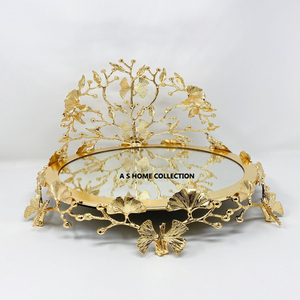 Accueil Hôtel Restaurant élégant design fleur en laiton Plateau de service au chocolat avec plateau à chocolat en métal de forme ronde de qualité - Product Image 2