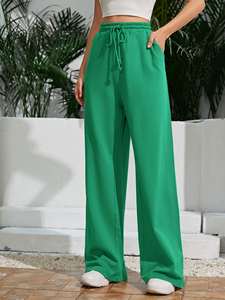 Pantalons de survêtement pour femmes de qualité supérieure avec poche à rabat, design à jambes évasées, entièrement personnalisable pour la saison hivernale, fabriqué au Pakistan - Product Image 6