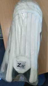 Almohadillas de bateo de críquet ligeras superventas altamente cómodas - Product Image 3