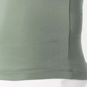 Uniformes de cheerleading personnalisés en polyester et spandex, vêtements de sport, fabricant OEM, vente en gros d'uniformes d'équipe, conception de logo personnalisée - Product Image 5