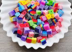 Perles en résine d'ange écologiques de couleurs mélangées, légères et durables, avec motifs floraux intégrés, pour la création artistique de bijoux DIY - Product Image 5