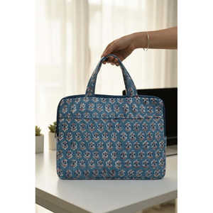 Maletín para portátil de algodón Blue Buti Handblock sostenible de Bohamin, funda de diseño de 16 pulgadas con cierre de cremallera seguro para - Product Image 3