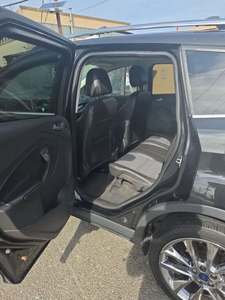 Ford Escape SE AWD 2015 Usado, Volante a la Izquierda, 50001-75000 Millas, 150-200 CV - Product Image 3