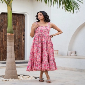 Nouvelle robe ethnique longue à bretelles vintage à imprimé floral rose pour femmes 100% coton respirant séchage rapide ODM - Product Image 1