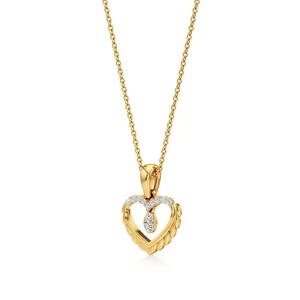 Collier élégant avec pendentif en forme de cœur en diamant - Product Image 2