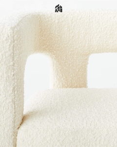 Sillón de Comedor Moderno Tapizado en Tela Blanca con Estructura de Madera de Teca Sólida, Brazos Redondeados y Robustos, Mueble para Hogar, Hotel o Restaurante - Product Image 5