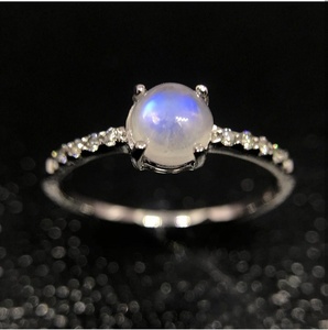Bague ronde en pierre de lune bleue naturelle Vintage 925 Sterling Silver Indian Fine Jewelry Handmade Rainbow Blue Moonstone Stone Seller - Product Image 1