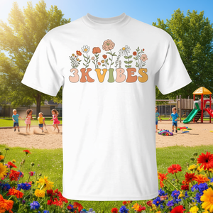 T-shirt retrò 3K Vibes Wildflower per bambini, unisex, girocollo, manica corta, design per il ritorno a scuola - Product Image 2