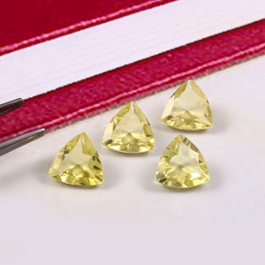 6X6MM AAA Naturel Citron Quartz Trillion Cut À Facettes Semi-Précieux Calibré Lâche Pierres Précieuses Fabrication De Bijoux En Gros Lot - Product Image 3