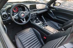 FIAT 124 SPIDER ABARTH 2019 USADO, Volante a la Izquierda/Derecha - Product Image 3