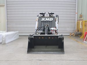 Chargeuse compacte sur pneus diesel 21 CV 4x4 pour chargeuses compactes, équipement de construction compact, garantie 5 ans, moteur haute puissance, 2500 kg, 30 m - Product Image 2