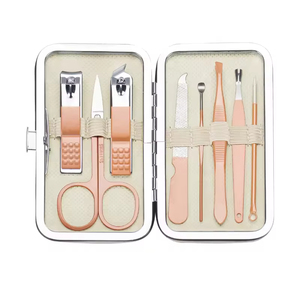 Juego de pedicura para mujer apto para viajes con diseño compacto y elegante estuche para regalo y uso minorista - Product Image 6