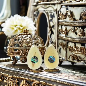 Pendientes de cuerno de diseño tan hermoso de alta calidad con estilo moderno para uso en fiestas de bodas para mujeres de - Product Image 1