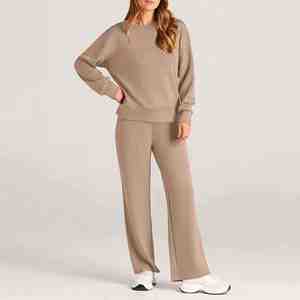 Conjuntos Deportivos Personalizados de 2 Piezas, Sudaderas con Cuello Redondo y Pantalones Deportivos Acampanados, Conjuntos Deportivos de Alta Calidad, Tallas Grandes para Mujer - Product Image 5