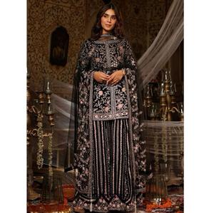 Salwar Kameez paquistaní atemporal con trabajo hecho a mano tradicional y adornos delicados para ropa de fiesta a precios de mayorista - Product Image 1