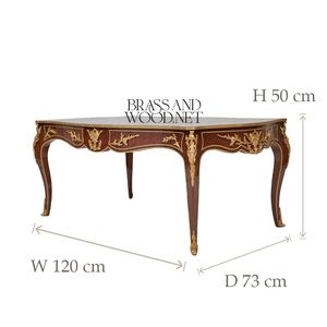 Table basse de luxe avec incrustations en bois artisanales et élégantes détails en laiton pour une décoration de salon classique - Product Image 5