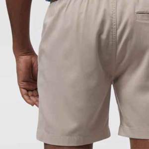 Pantalones cortos de entrenamiento deportivo para correr para hombre, pantalones cortos deportivos transpirables de lona de malla de peso pesado, pantalones cortos de gimnasio teñidos lisos al por mayor - Product Image 6