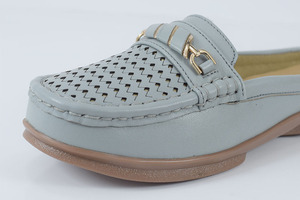 Meilleure vente de mocassins mules pour femmes avec logo personnalisé mocassins confortables avec semelle extérieure souple et respirante en TPR pour l'été - Product Image 4