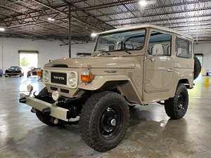 Toyota Land Cruiser FJ 40 de 1968 - Product Image 1