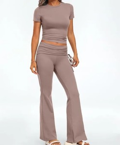 Chándal Deportivo Personalizado para Mujer, Forro Polar Sólido, 100% Algodón Transpirable, con Logotipo Personalizado, Hecho en Pakistán - Product Image 4