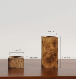 Ensemble de 4 bougeoirs en bois simples pour une décoration intérieure élégante, une mise en scène festive et une ambiance chaleureuse dans la pièce - Product Image 3