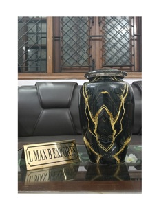 Traditional Designed Metallic Brass <b>Keepsake</b> <b>Ashes</b> Urn Superfine Quality Human <b>Ashes</b> Container Memorable Metallic <b>Ashes</b> Urn - Product Image 1