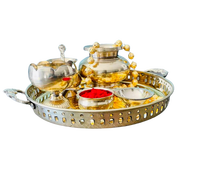 Ensemble de Puja Thali en laiton, objet spirituel religieux, maison, Temple en laiton Bengalen Pooja thali assiette Diya conçu cadeau Diwali