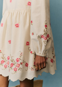 เดรสสั้นทรงเอไลน์สไตล์วินเทจของผู้หญิง100% ผ้าฝ้ายแขนยาวปักลายดอกไม้เสื้อผ้าลำลองแนวหวาน - Product Image 4