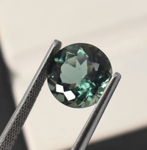 Piedra preciosa de corte de diamante de turmalina verde de laboratorio 3 mm 4 mm 5 mm 6 mm piedra preciosa suelta de corindón de laboratorio redondo calibrado para joyería - Product Image 3