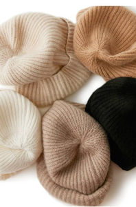 Fabricante de Gorros Personalizados, Gorros sin Dobladillo, Gorro de Invierno Cálido, Gorros de Punto Jacquard, Gorro con Forro de Seda y Satén - Product Image 6